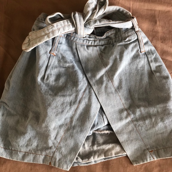 Jean skort - Picture 2 of 4